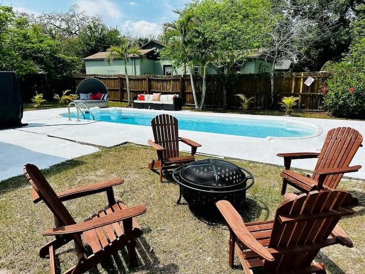 En Renta: $4,950 (3 camas, 2 baños, 1637 Pies cuadrados)