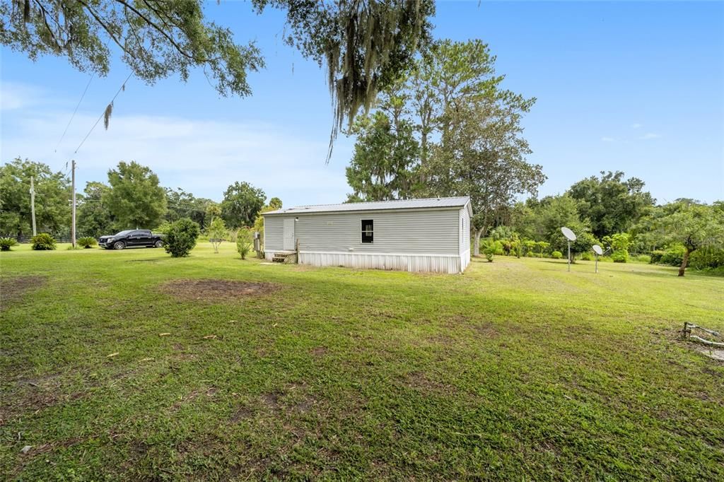 For Sale: $274,900 (3 beds, 2 baths, 960 Square Feet)