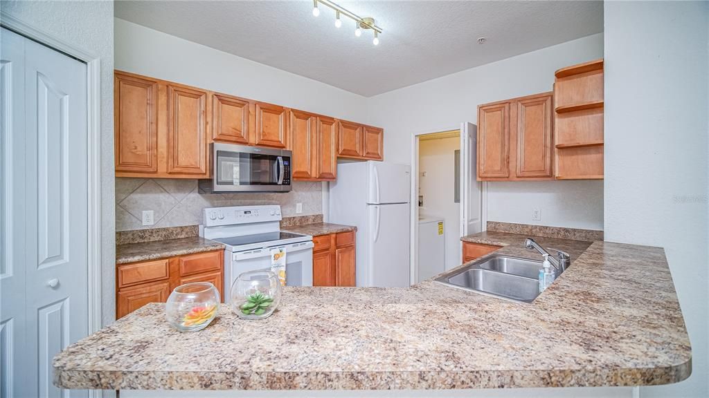 For Rent: $1,750 (2 beds, 2 baths, 1124 Square Feet)