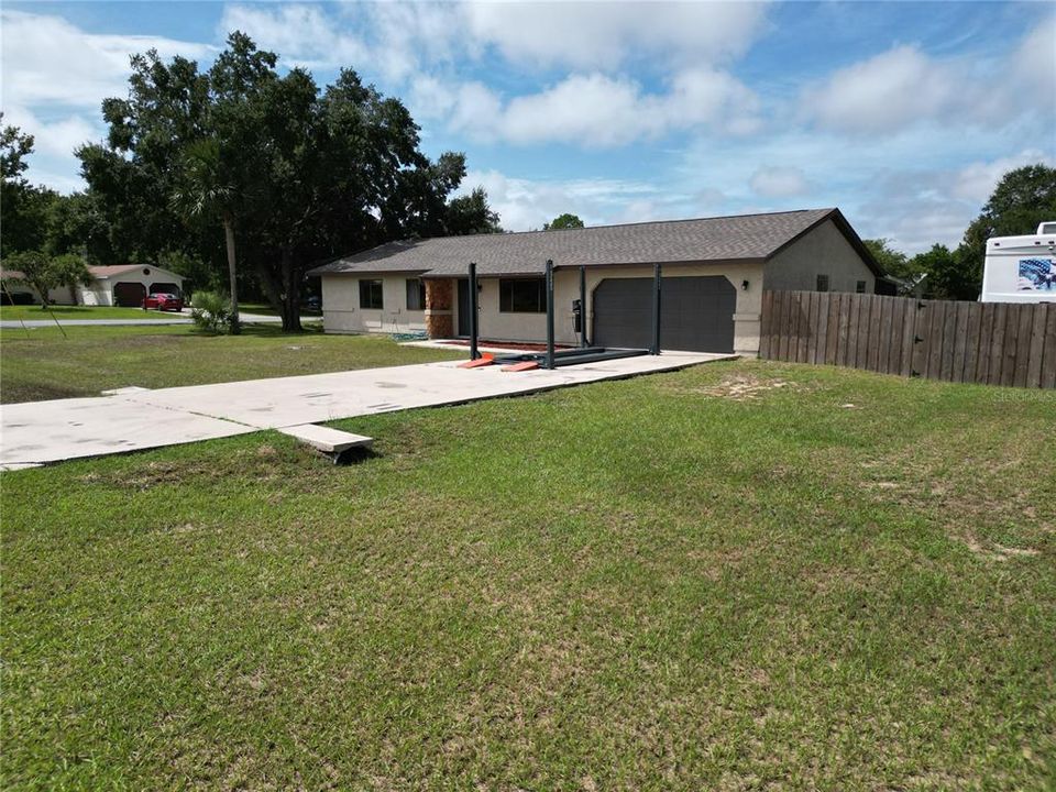 For Sale: $321,000 (3 beds, 2 baths, 1628 Square Feet)