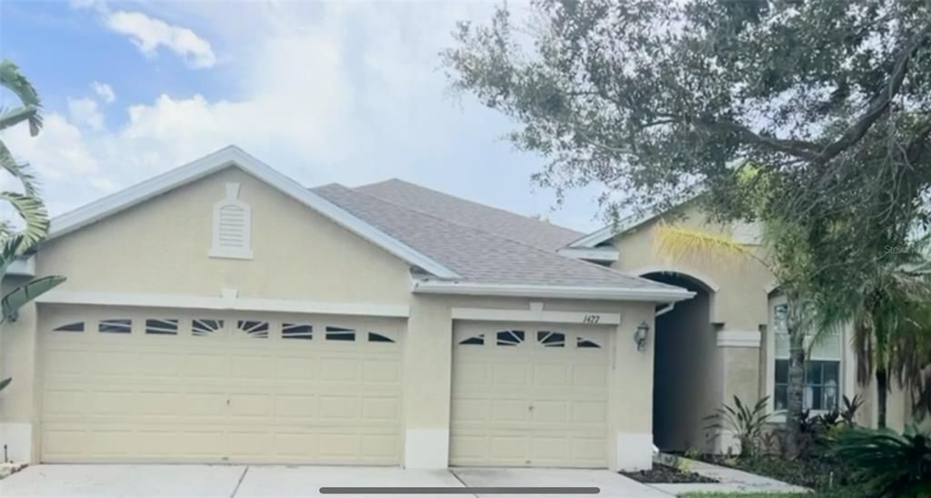 Active With Contract: $2,950 (4 beds, 3 baths, 2595 Square Feet)