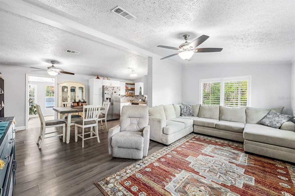 Living Room/Dining Room