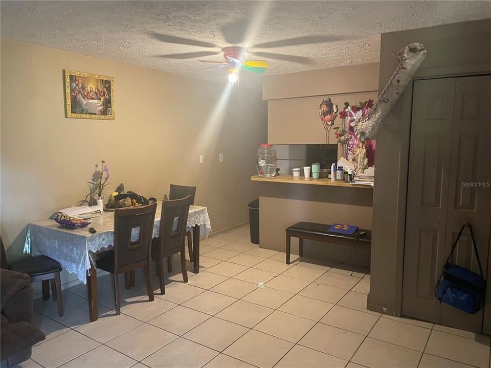 En Venta: $574,000 (8 camas, 0 baños, 3328 Pies cuadrados)