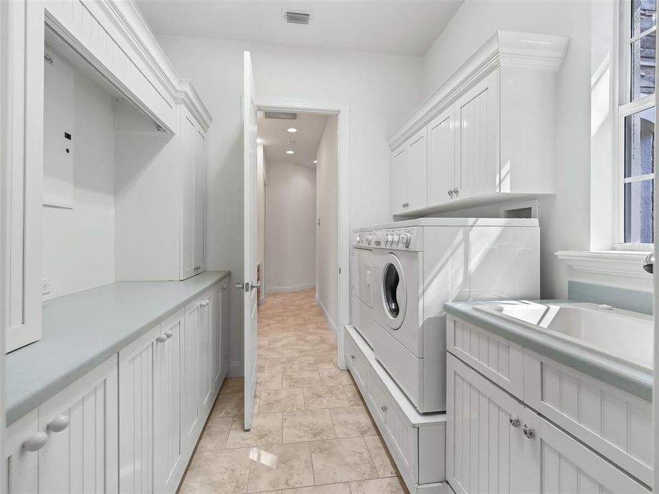 Laundry with Utility Sink