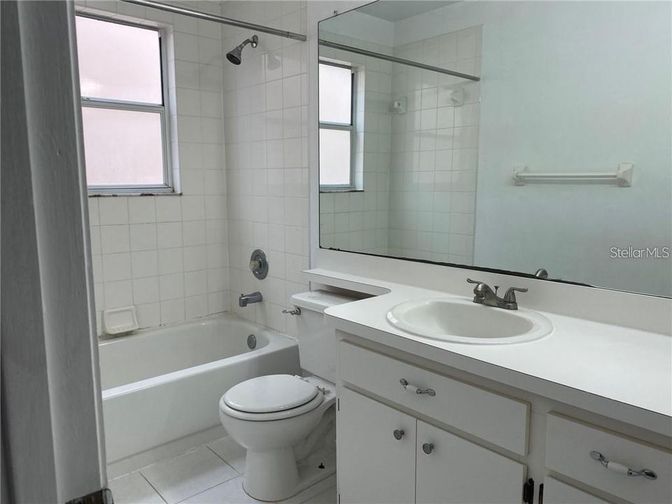 For Rent: $1,950 (2 beds, 2 baths, 1260 Square Feet)