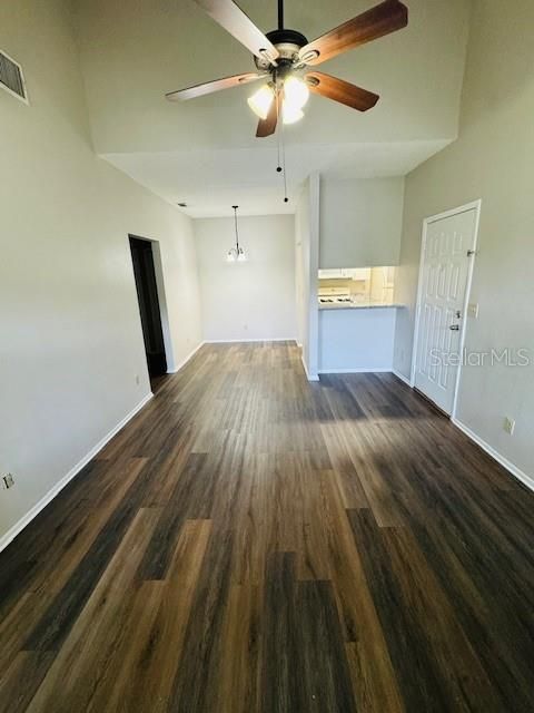 For Rent: $1,249 (1 beds, 1 baths, 666 Square Feet)