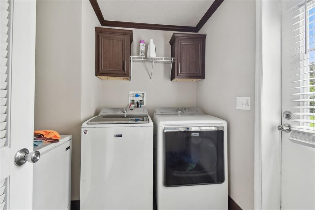 For Sale: $299,900 (3 beds, 2 baths, 1568 Square Feet)