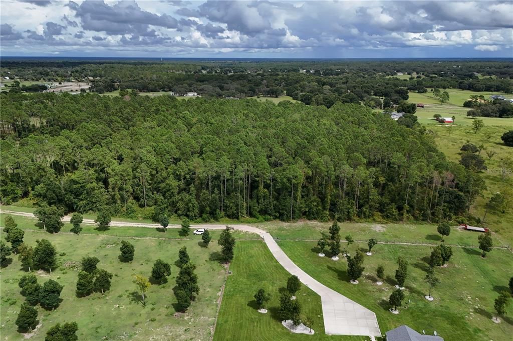 На продажу: $589,000 (12.05 acres)