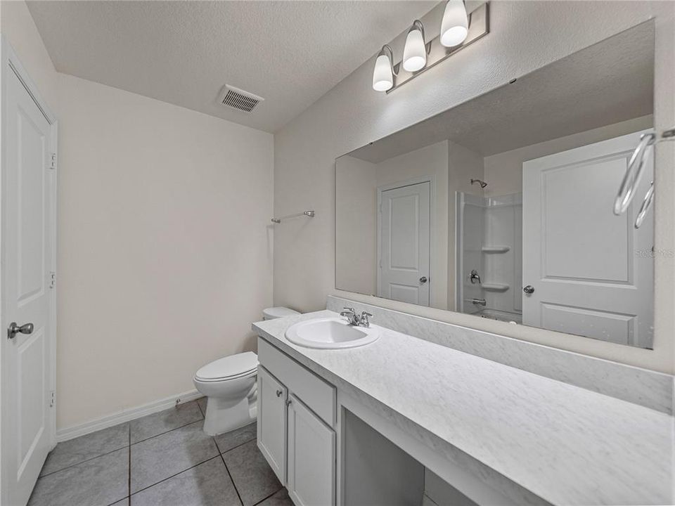 For Sale: $324,900 (4 beds, 2 baths, 1696 Square Feet)