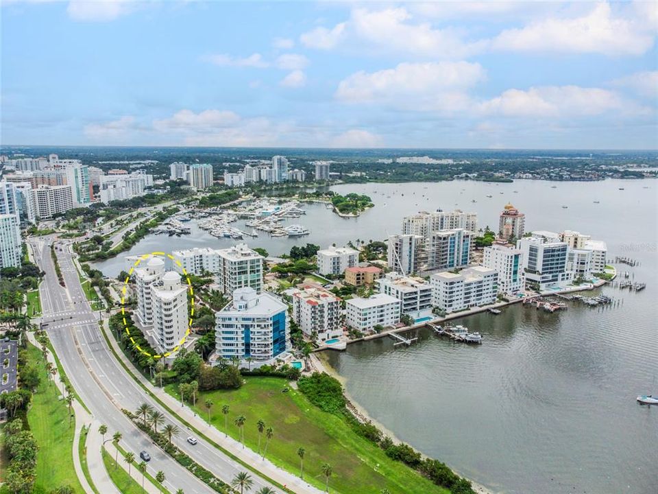 For Sale: $2,995,000 (3 beds, 2 baths, 3000 Square Feet)