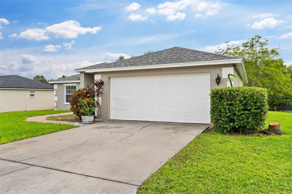 For Sale: $369,900 (3 beds, 2 baths, 1676 Square Feet)