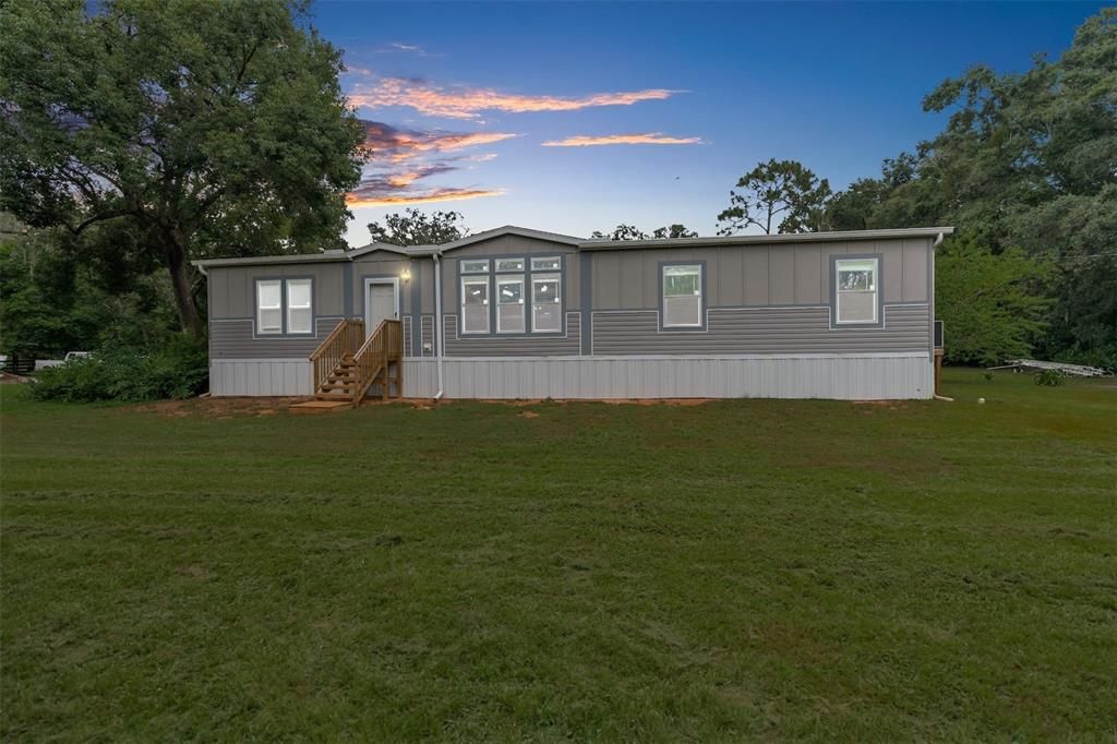 For Sale: $659,000 (3 beds, 2 baths, 1942 Square Feet)