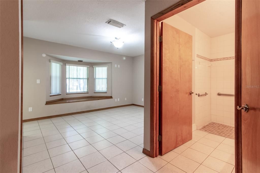 Active With Contract: $450,000 (0 beds, 0 baths, 2236 Square Feet)