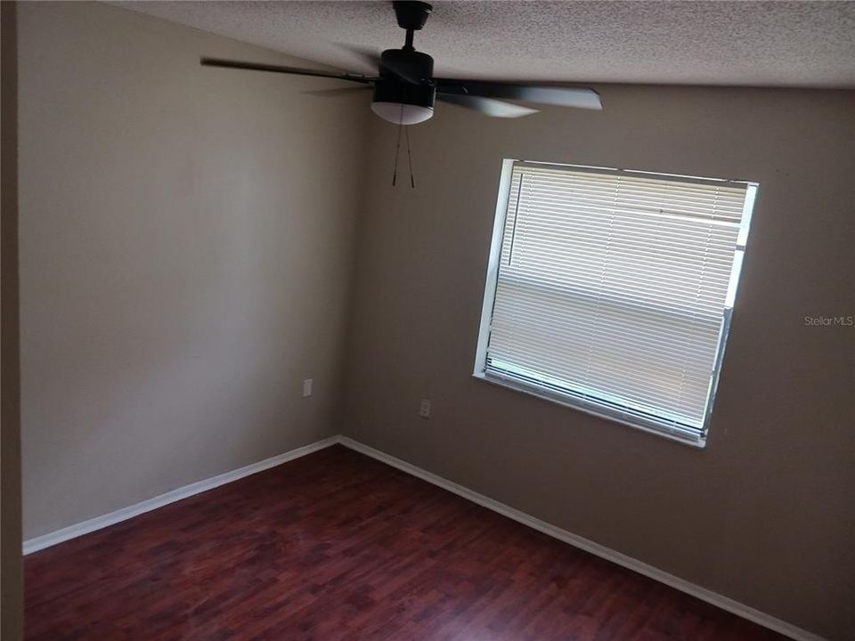 For Rent: $1,900 (3 beds, 2 baths, 1376 Square Feet)