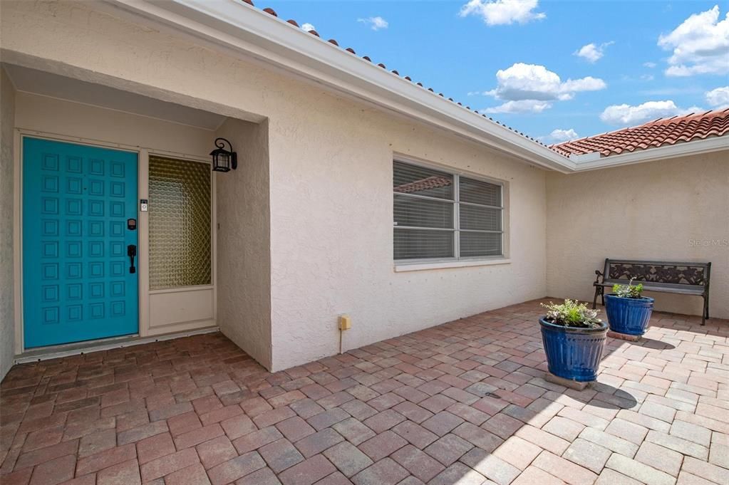 For Sale: $499,900 (4 beds, 2 baths, 1909 Square Feet)