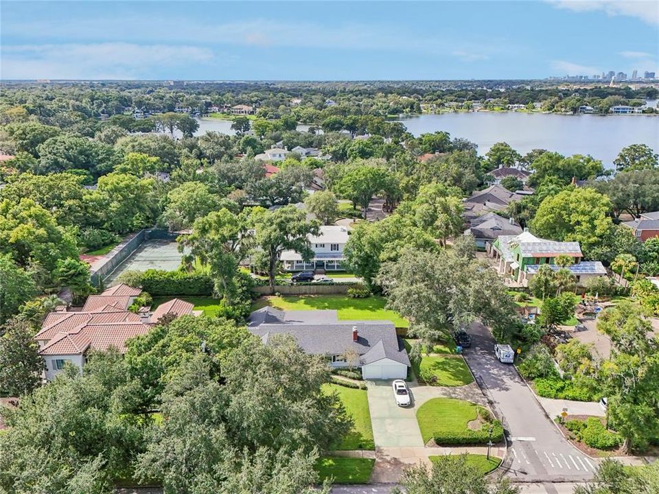 Active With Contract: $1,475,000 (3 beds, 3 baths, 2659 Square Feet)