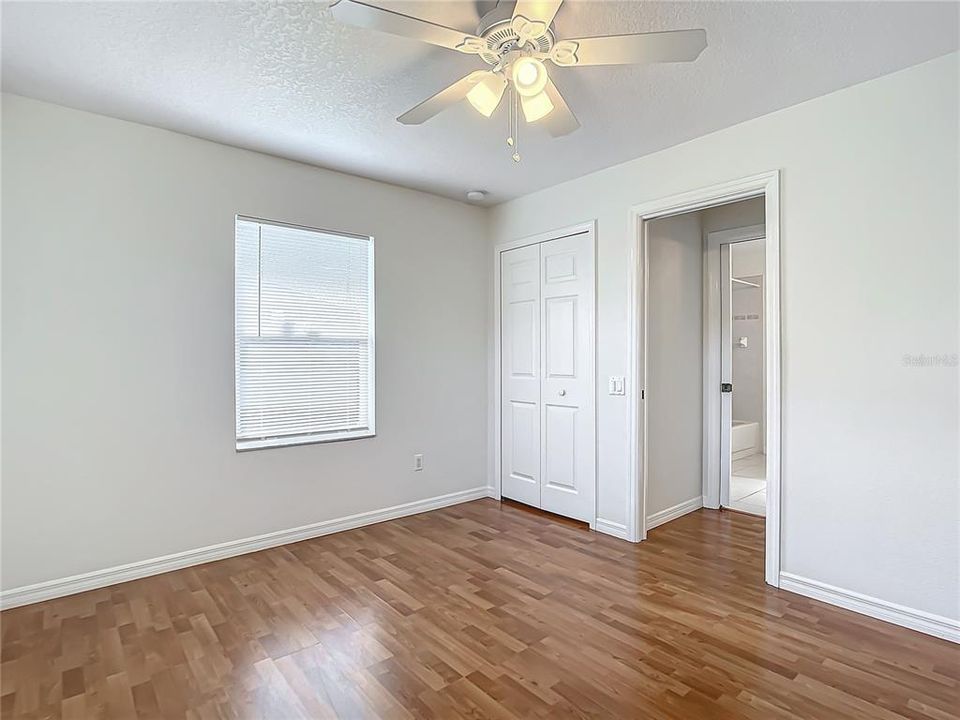 For Sale: $372,500 (3 beds, 2 baths, 1896 Square Feet)