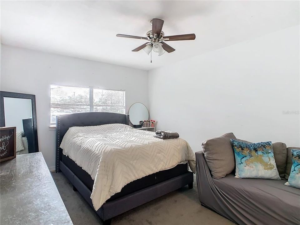 For Sale: $250,000 (4 beds, 2 baths, 1504 Square Feet)