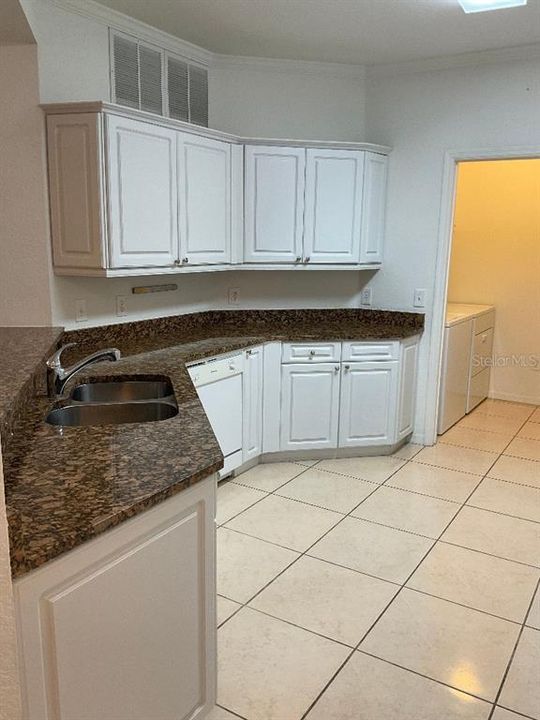 For Rent: $2,300 (3 beds, 2 baths, 1478 Square Feet)