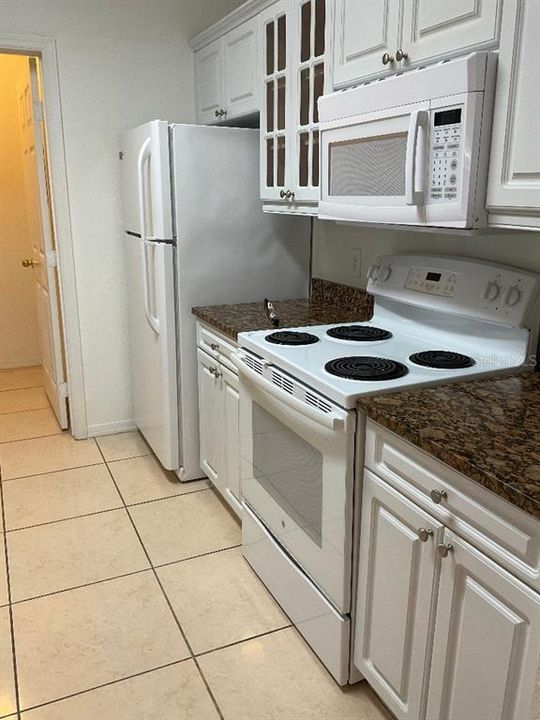 For Rent: $2,300 (3 beds, 2 baths, 1478 Square Feet)