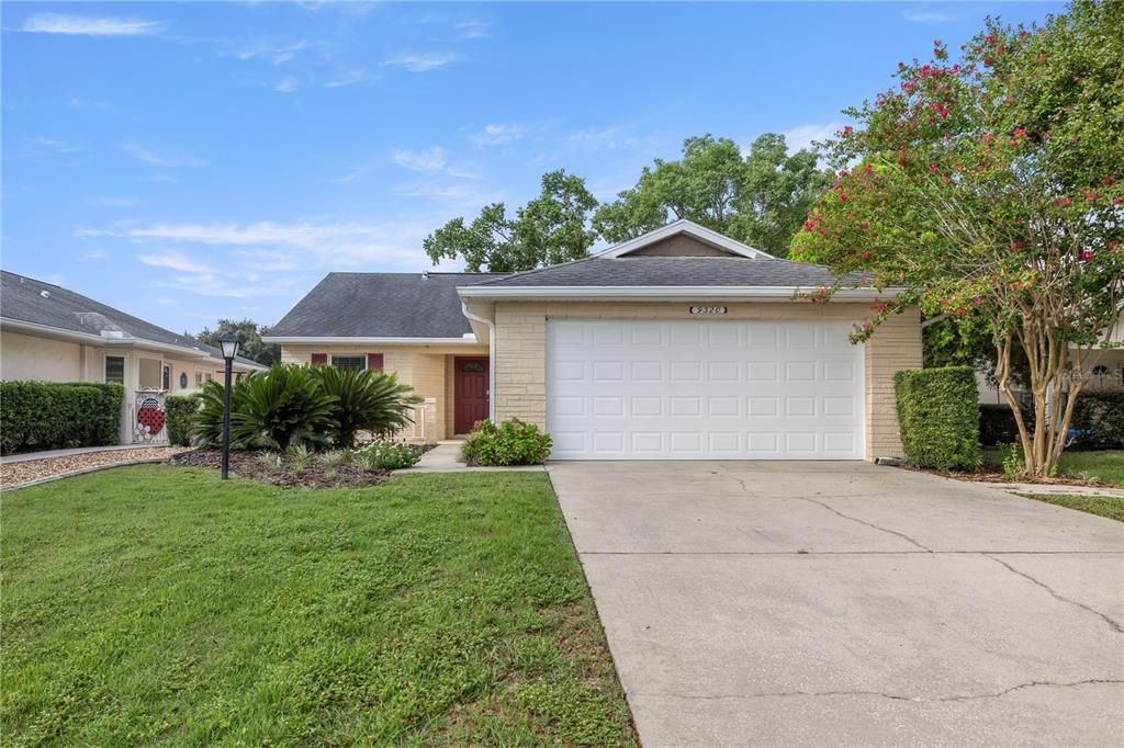 For Sale: $220,000 (3 beds, 2 baths, 1587 Square Feet)