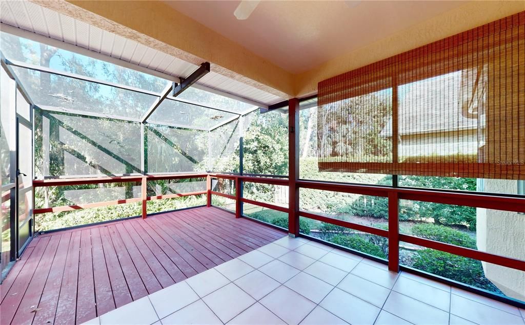 LANAI AND SCREENED PORCH VIEWS.