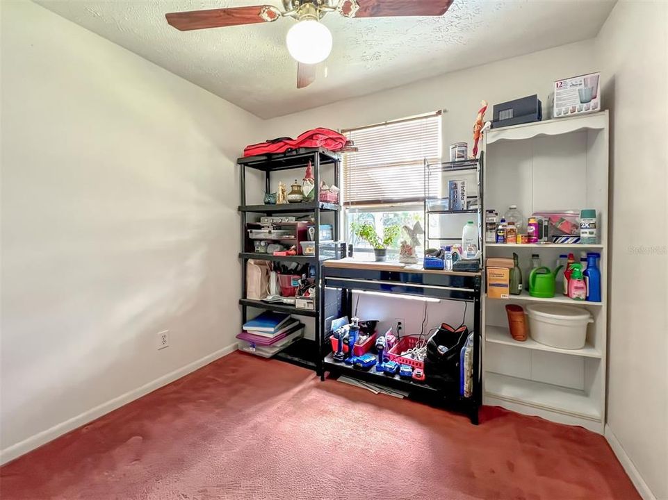 For Sale: $289,900 (3 beds, 1 baths, 1221 Square Feet)