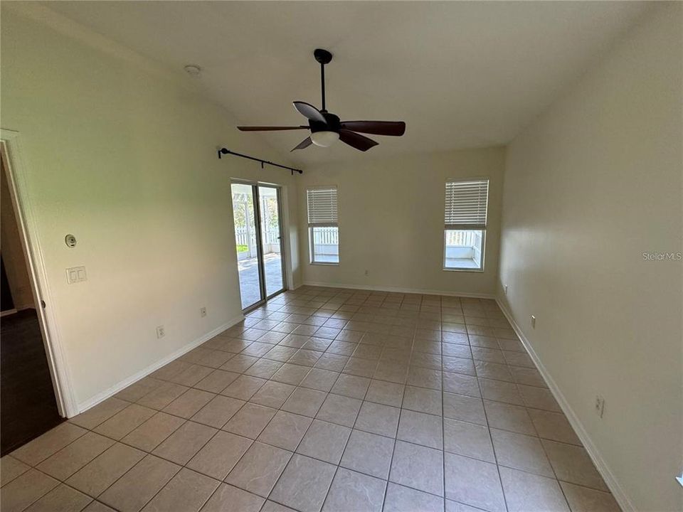 For Rent: $2,850 (4 beds, 2 baths, 2070 Square Feet)