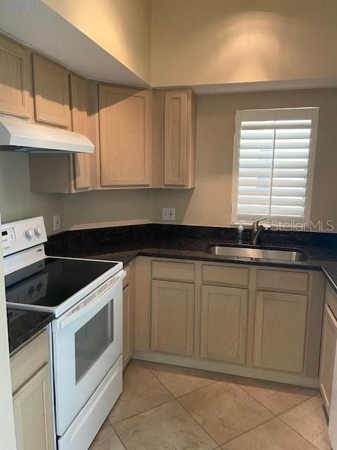 For Rent: $1,795 (2 beds, 2 baths, 1147 Square Feet)