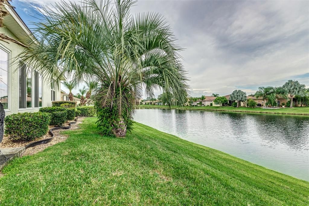 For Sale: $320,000 (3 beds, 2 baths, 1961 Square Feet)