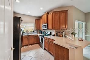 For Rent: $2,250 (3 beds, 2 baths, 1513 Square Feet)