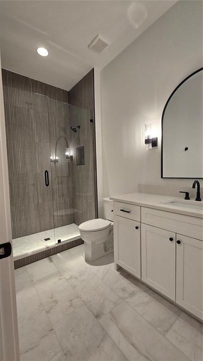 Active With Contract: $2,749,000 (5 beds, 5 baths, 4431 Square Feet)