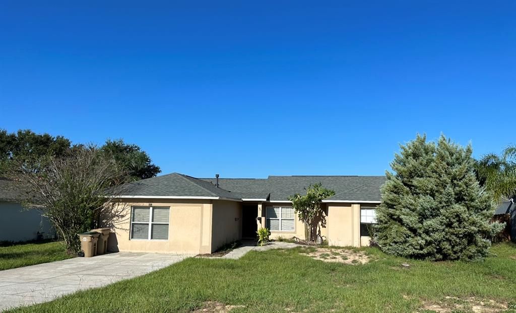 For Rent: $2,200 (4 beds, 2 baths, 2047 Square Feet)