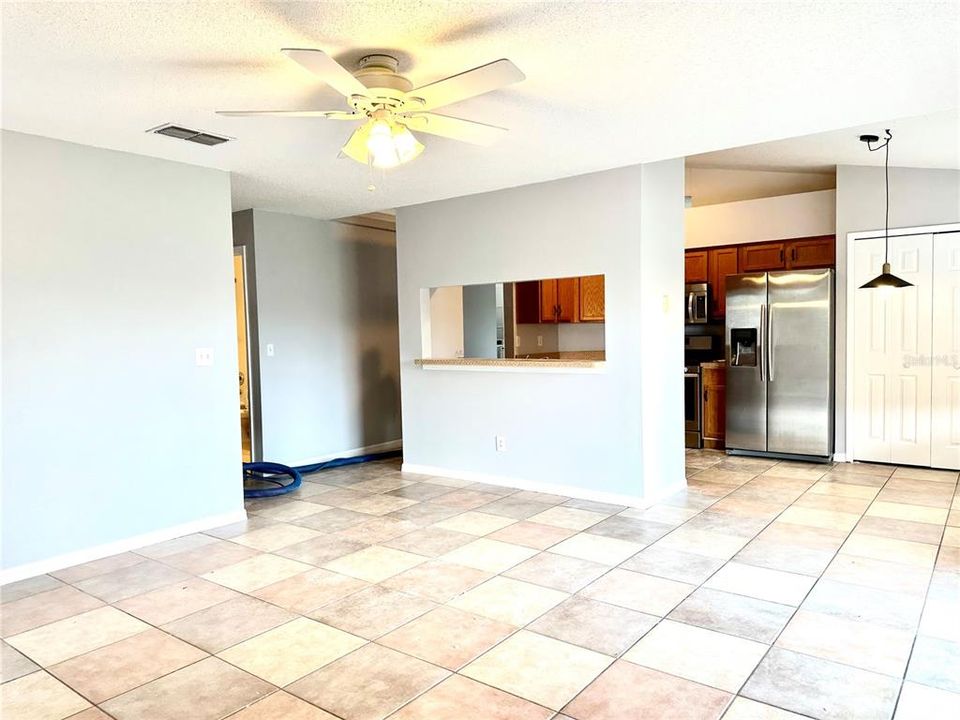 For Rent: $2,200 (4 beds, 2 baths, 2047 Square Feet)