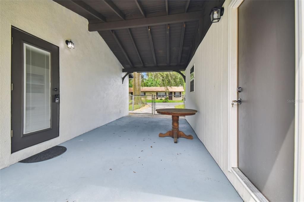 For Sale: $345,000 (3 beds, 2 baths, 1275 Square Feet)