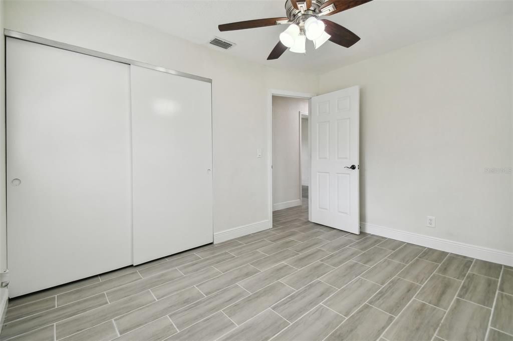 For Sale: $345,000 (3 beds, 2 baths, 1275 Square Feet)