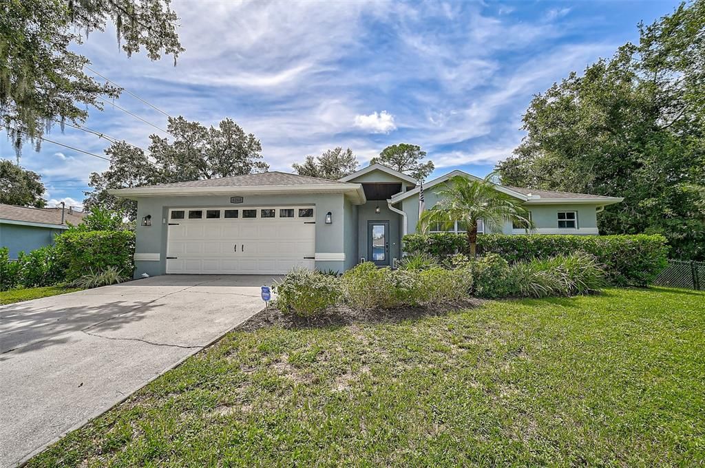 For Sale: $500,000 (3 beds, 2 baths, 1364 Square Feet)