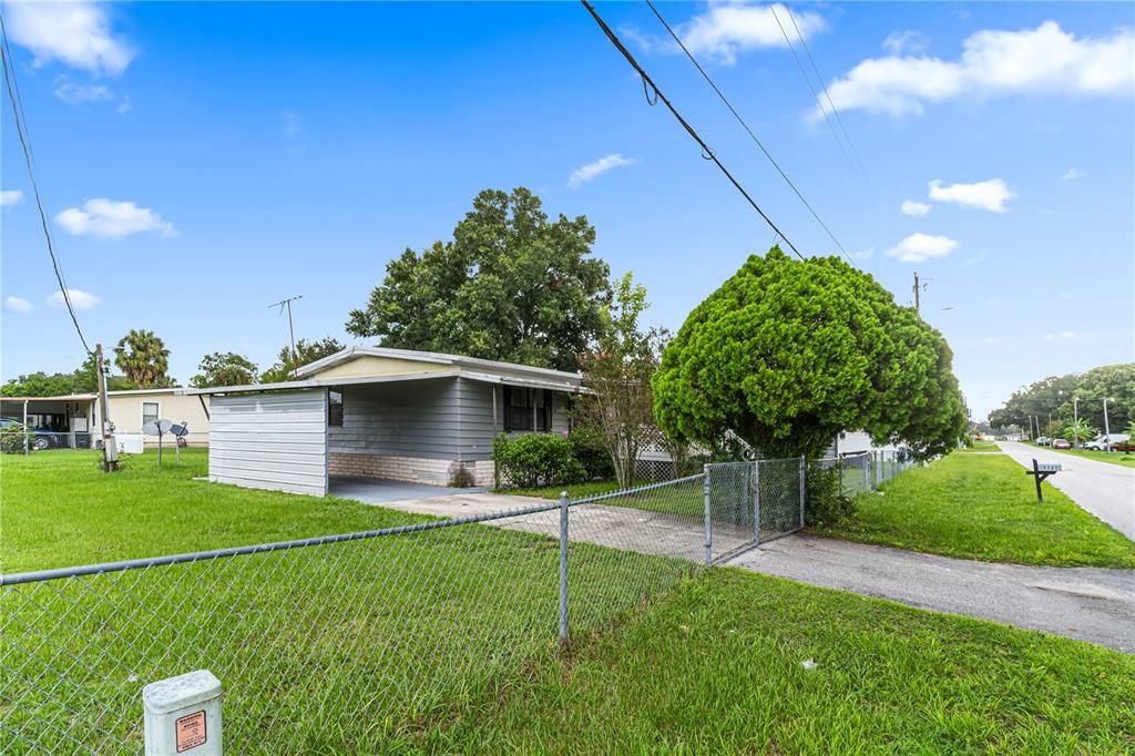 For Sale: $160,000 (3 beds, 2 baths, 1352 Square Feet)