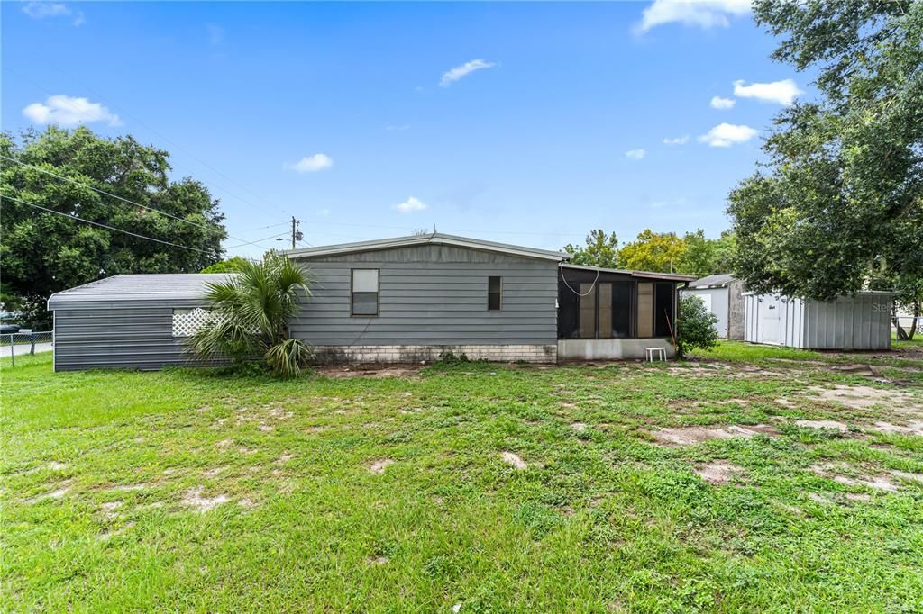 For Sale: $160,000 (3 beds, 2 baths, 1352 Square Feet)