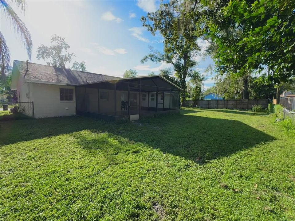 For Sale: $430,000 (3 beds, 2 baths, 1288 Square Feet)