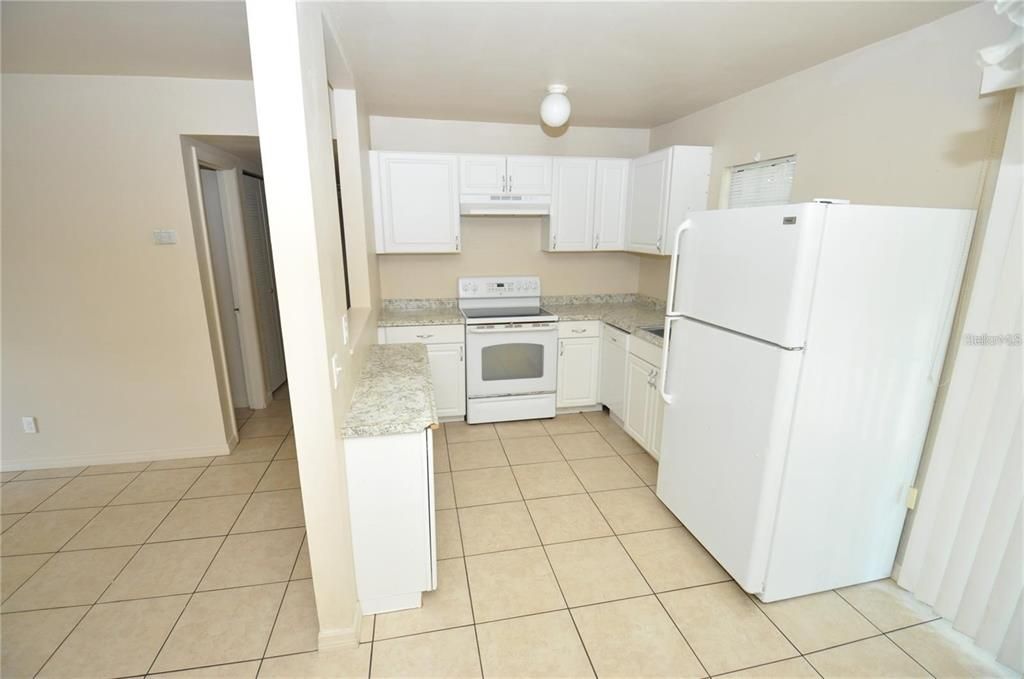 For Rent: $1,895 (3 beds, 2 baths, 960 Square Feet)