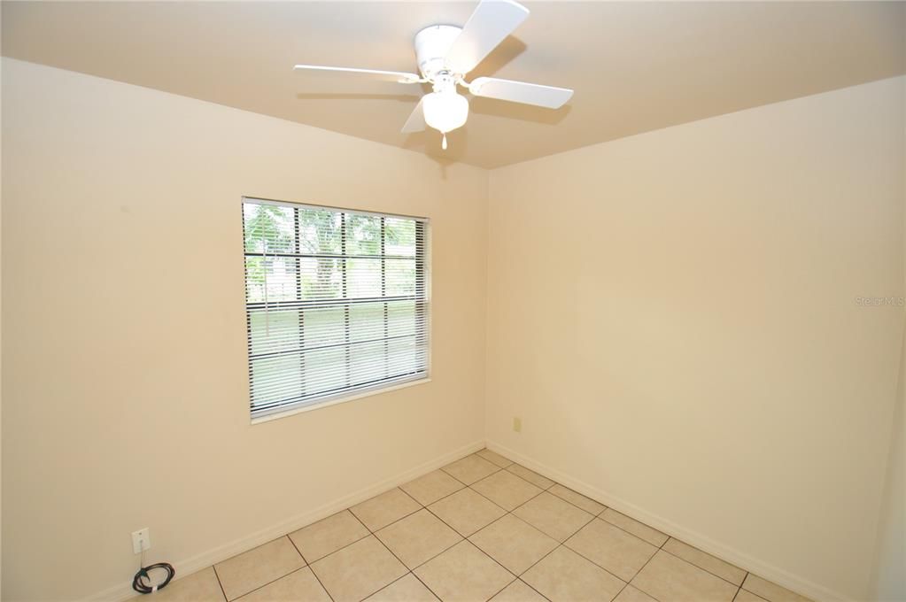 For Rent: $1,895 (3 beds, 2 baths, 960 Square Feet)