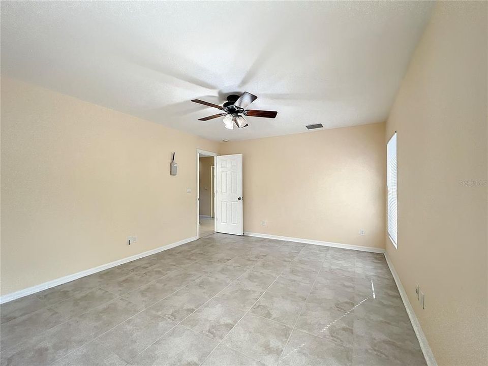 For Rent: $2,050 (3 beds, 2 baths, 1166 Square Feet)