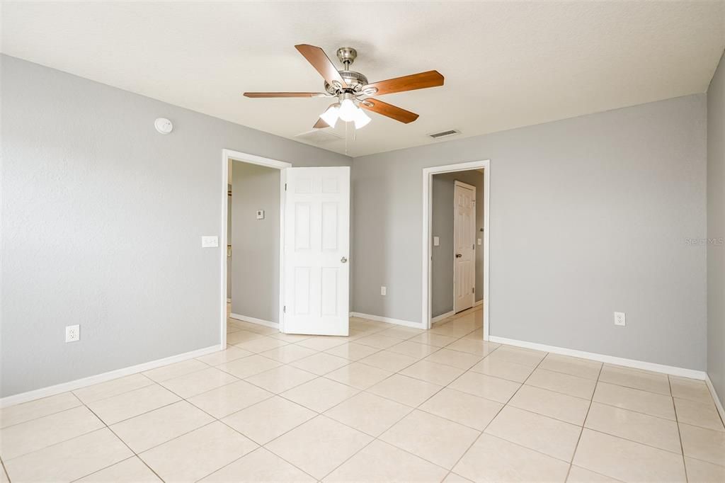 For Sale: $299,000 (3 beds, 2 baths, 1867 Square Feet)