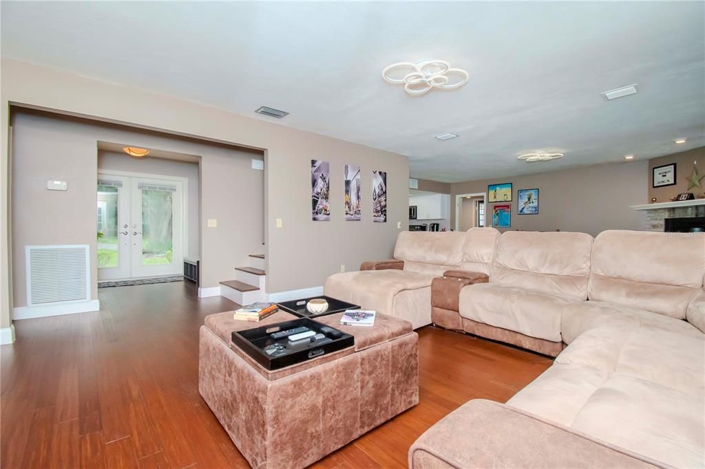 Livingroom w/ Wood Floors and Great Lake Views