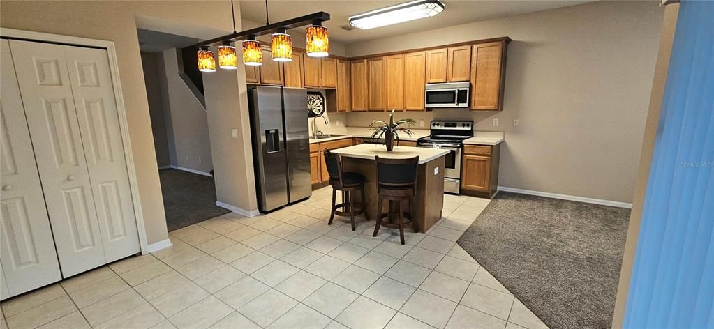 For Rent: $2,500 (3 beds, 2 baths, 1822 Square Feet)