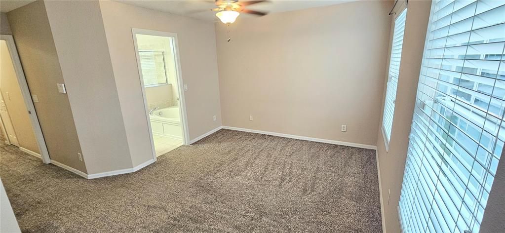 For Rent: $2,500 (3 beds, 2 baths, 1822 Square Feet)