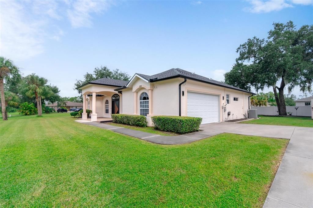 Active With Contract: $559,000 (4 beds, 3 baths, 2107 Square Feet)