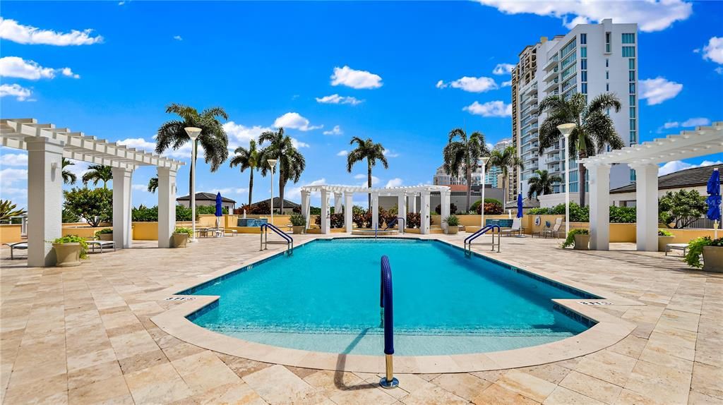 4th floor resort pool area