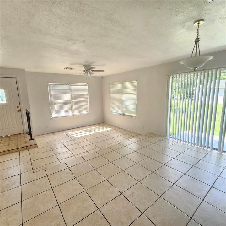 For Sale: $270,000 (3 beds, 1 baths, 1582 Square Feet)